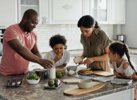 Amo de casa ¡El Hombre que Todas las Mujeres Quieren en su Vida!