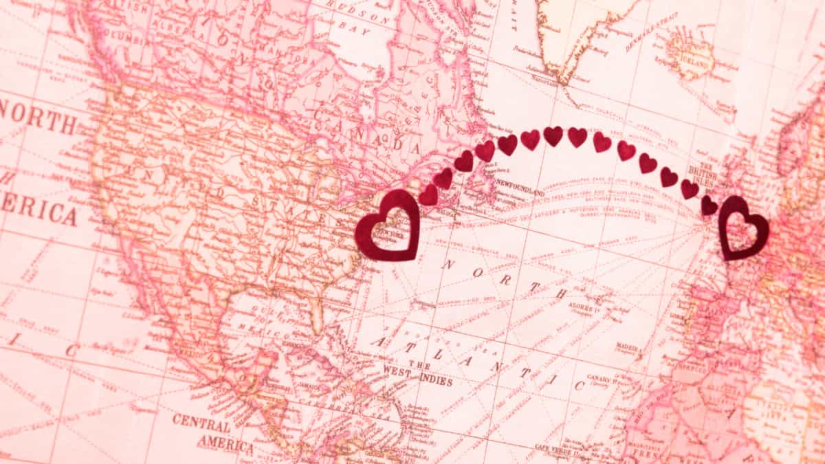 relacion a distancia, como sobrevivir a una relacion a distancia, conseguir que mi relacion a distancia funcione, puedo fiarme de mi pareja si estamos en distancia, deberia iniciar una relacion a distancia