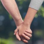 relación sentimental virtual, evitar que mi relacion virtual se convierta en pesadilla, como pasar de relacion virtual a relacion real, como hacer para vernos si estamos en distancia, cuando decidir convivir, quien debe desplazarse