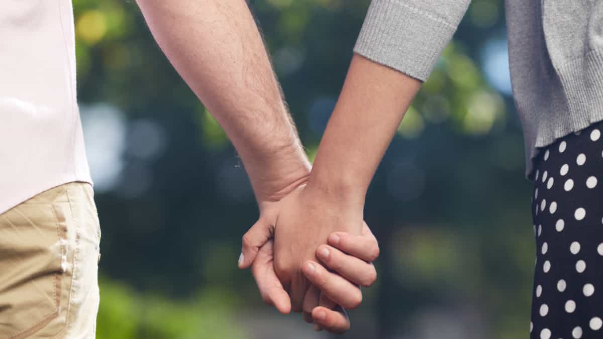 relación sentimental virtual, evitar que mi relacion virtual se convierta en pesadilla, como pasar de relacion virtual a relacion real, como hacer para vernos si estamos en distancia, cuando decidir convivir, quien debe desplazarse